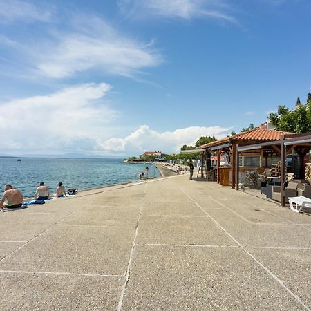 Apartments By The Sea Selce, Crikvenica - 15063 Eksteriør bilde